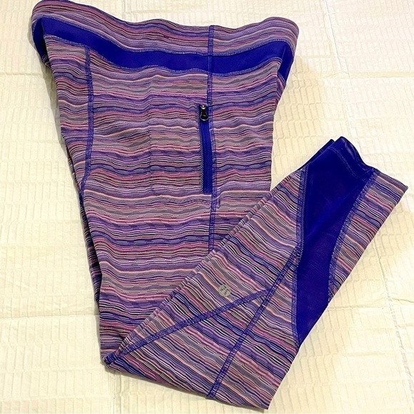 Lululemon Mid Rise Athletic Performance Leggings Stripes Purple Lavender Size 8 - Picture 7 of 15